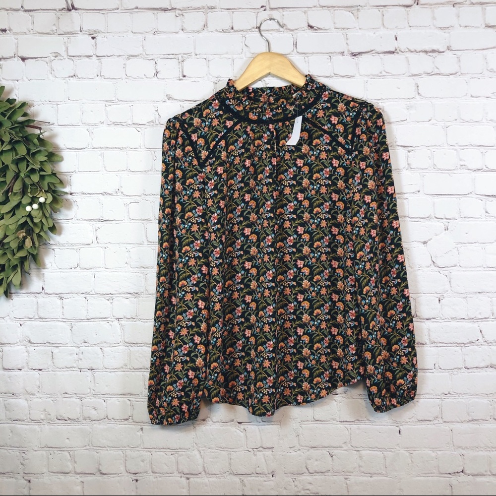 Loft floral ruffle nec